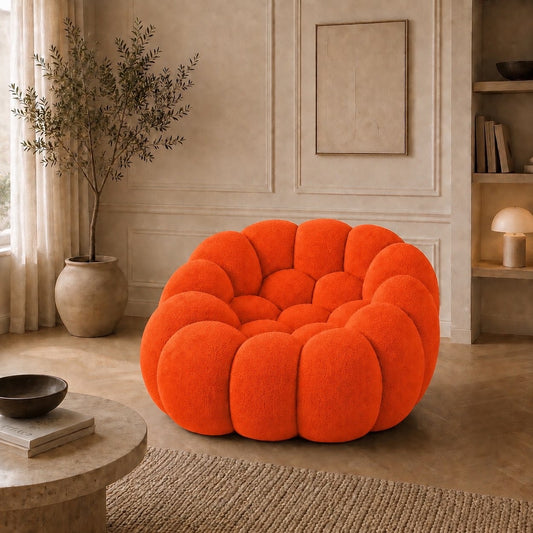 Fauteuil Rousseau en tissu 3D Orange vif, mis en scène dans un salon — Orbe Paris