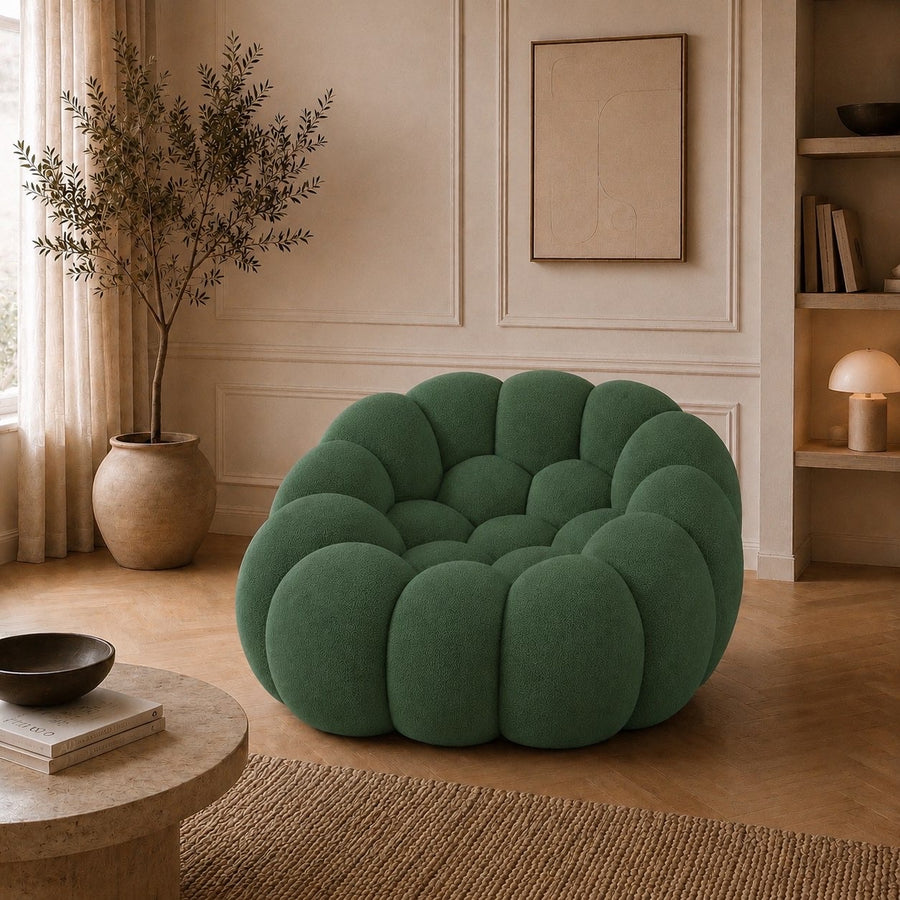 Fauteuil Rousseau en tissu 3D Vert forêt, mis en scène dans un salon — Orbe Paris
