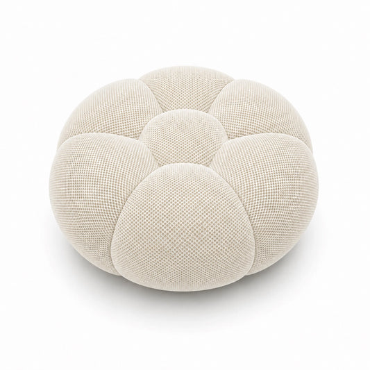 Pouf Rousseau, coloris Blanc cassé, vue de face, assise sculpturale arrondie — Orbe Paris