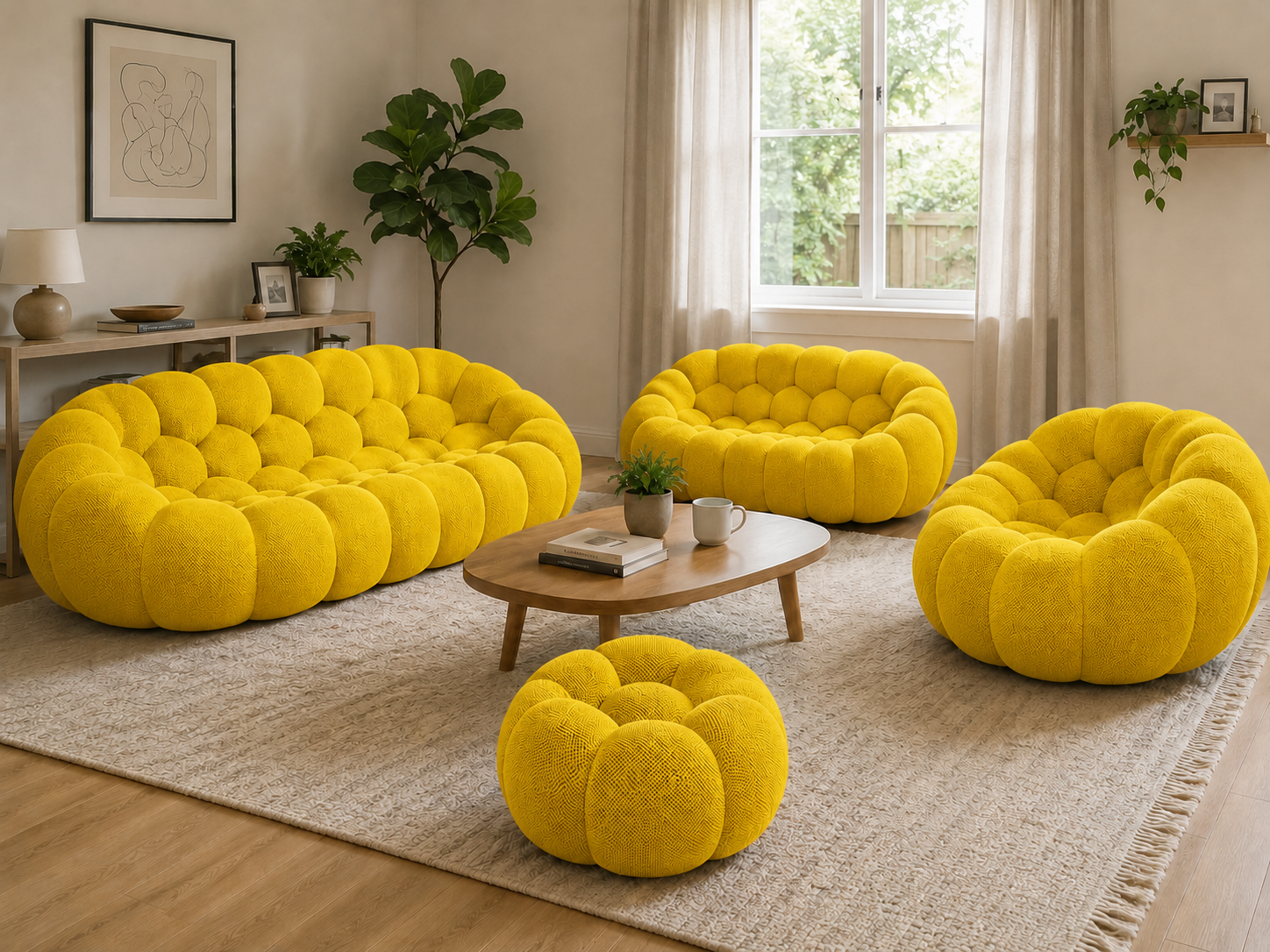 Canapé Rousseau, fauteuil et pouf Jaune vif chaud dans un intérieur chaleureux en bois clair — Orbe Paris