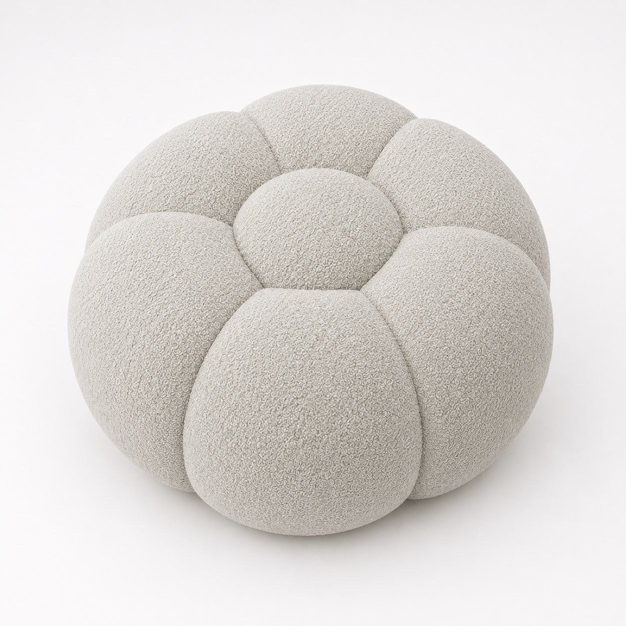 Pouf Rousseau en maille bouclette Blanc cassé, vu de face sur fond studio — Orbe Paris