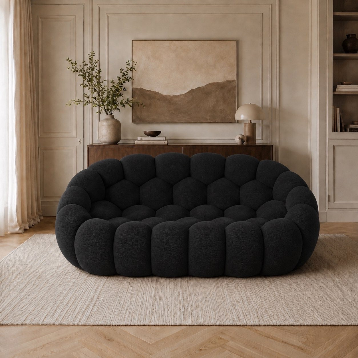 Canapé Rousseau 2-3 places en tissu 3D Noir textile, mis en scène dans un salon — Orbe Paris