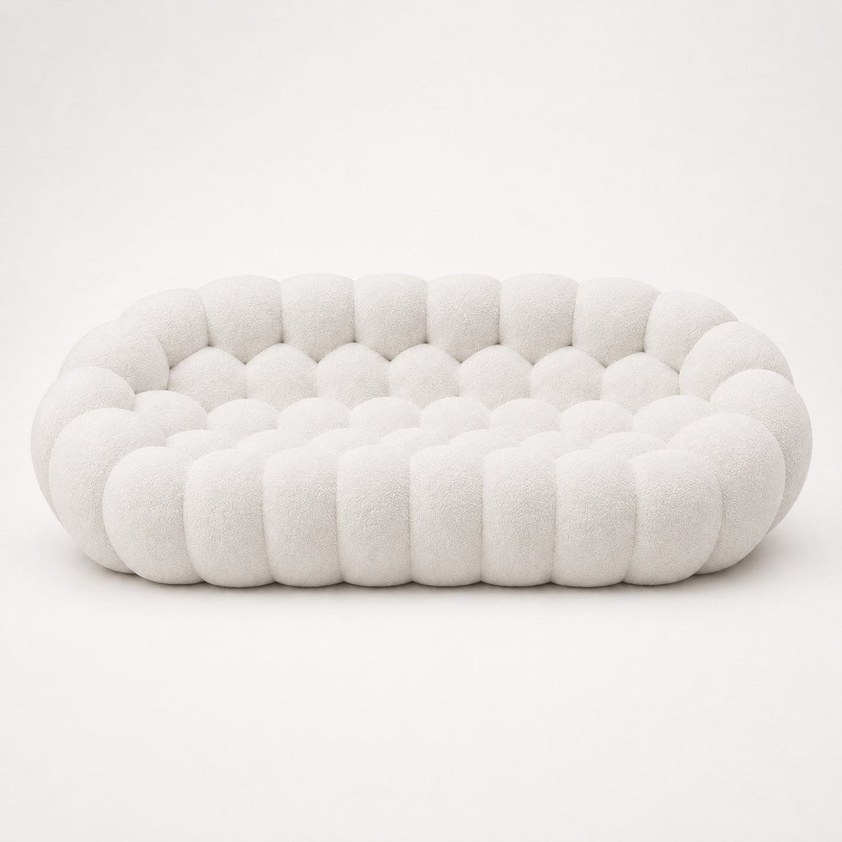 Canapé Rousseau 3-4 places en maille bouclette Blanc cassé, vu de face sur fond studio — Orbe Paris